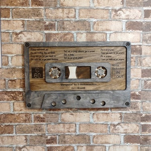 Muurdecoratie met cassettebandjes, gepersonaliseerde mixtape, retro muziekdecoratie