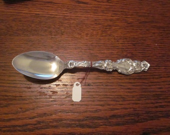 een antieke Art Nouveau Sterling Zilveren Theelepel / F. Wijting, 32 gram