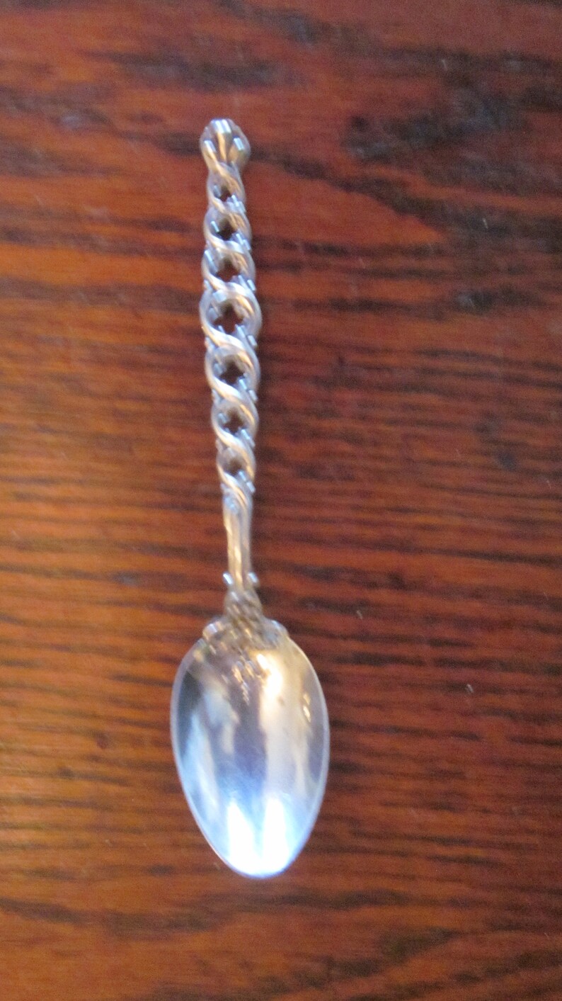 Vintage Ornate small Sterling Silver Teaspoon 7 grams
