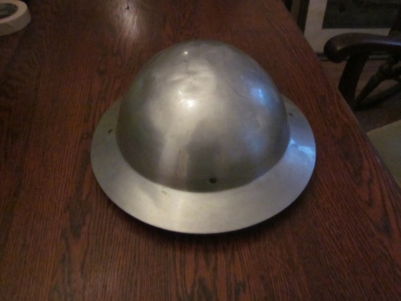 1 c.1930 Vintage Aluminum Construction "Hard" Hat… - image 2