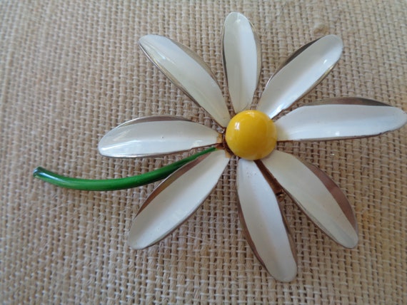 Daisy Flower Enamel Pin Brooch Mid Century Modern… - image 3