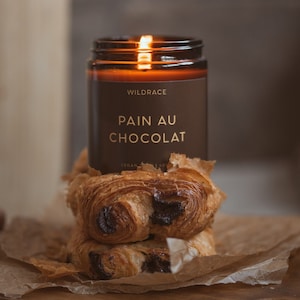 Pain Au Chocolat Scented Candle | Croissant Candles Lover Gifts | Luxury Gifts for Her Sister Mum | Postal Gifts | Get well soon | Birthday