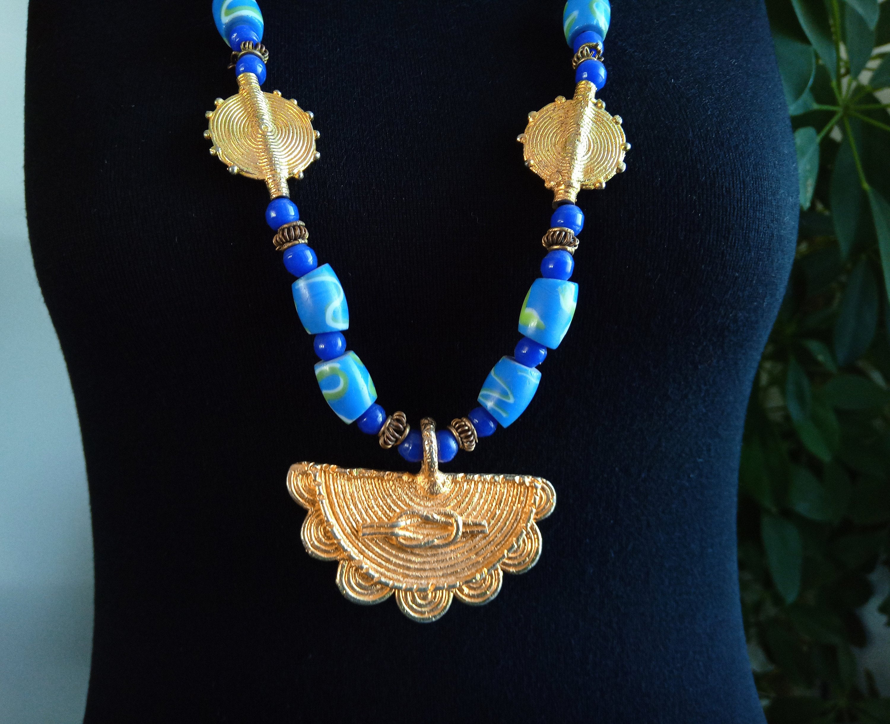 Collier Ethnique Africain En Perles De Verre Batik - Bleu, Bronze - Longueur 55cm