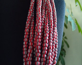 Glasperlenketten, Ghana. Einzeln angeboten.