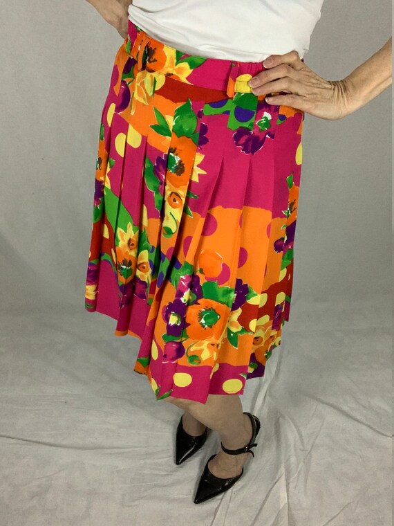 Vintage pleated skirt/Pull on/Neon colors/Floral a