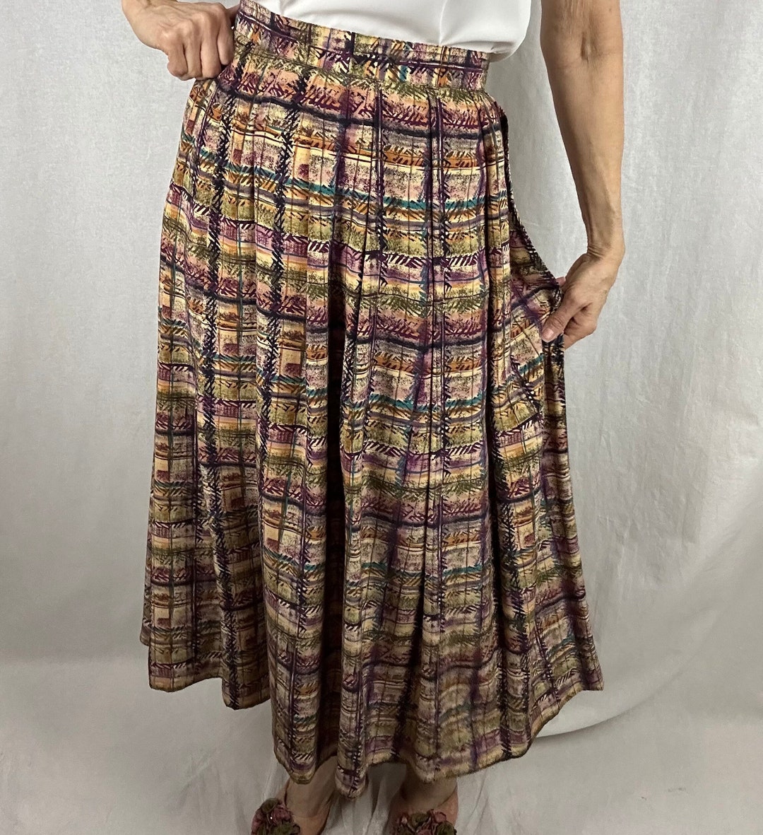 90’s Gold Metallic Silk Skirt Suit by Liz Claiborne main image 1