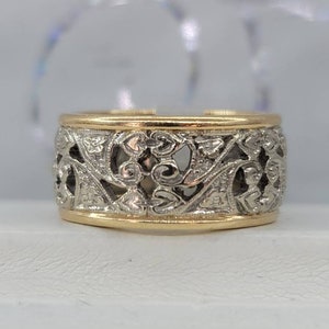 Vintage Estate 14k yellow gold and white gold two tone openwork eternity heart flower geometric design ring. Size 5.75, 7.4 grams