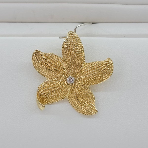 Vintage handmade 14k yellow gold diamond ocean starfish pendant. .10ct, SI/H, 8.4 grams, 1.25"x1.25", bail ID 6mm.