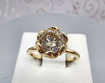 14k Yellow Gold Tulip Diamond Ring - 1.04ctw Brilliant Cut, Size 6.5