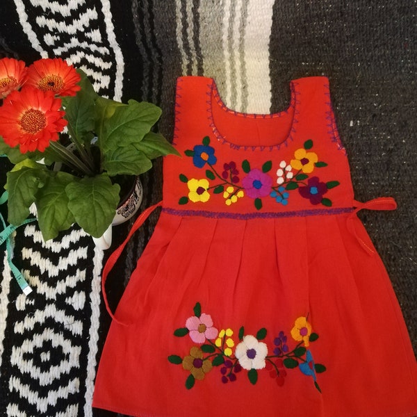 Robe mexicaine pour les bébés