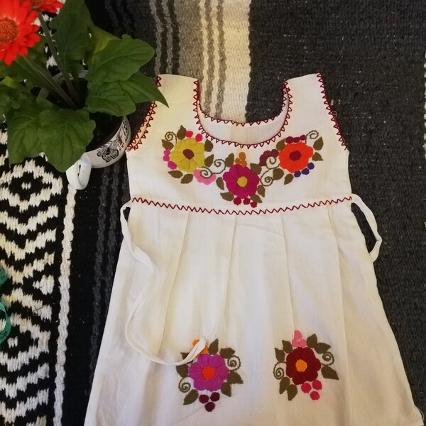 Robe mexicaine pour les filles