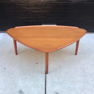 Vintage Danish Modern Solid Teak Triangular Coffee Table by Aakjaer Jorgensen No.55 for Mobelintarsia Made in Denmark image 8