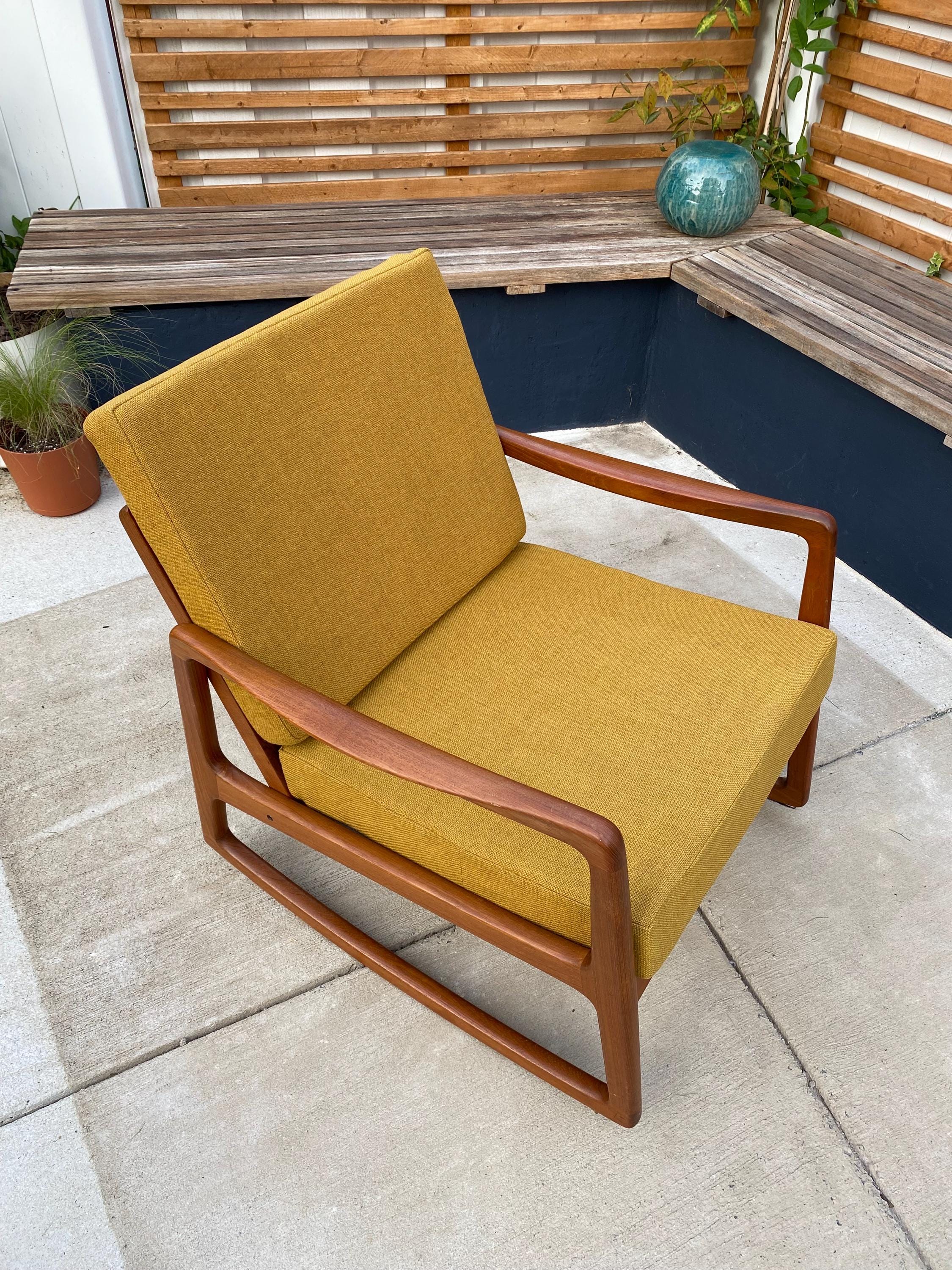 Vintage Rocking Chair by Ole Wanscher for France and Son Model Fd