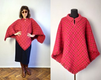 Vintage Woven Wool Poncho/Handmade Soft Wool Poncho/Ladies Red Poncho/Pink Wool Poncho/Fringe Cape Poncho/Triangular Poncho/M/S Size