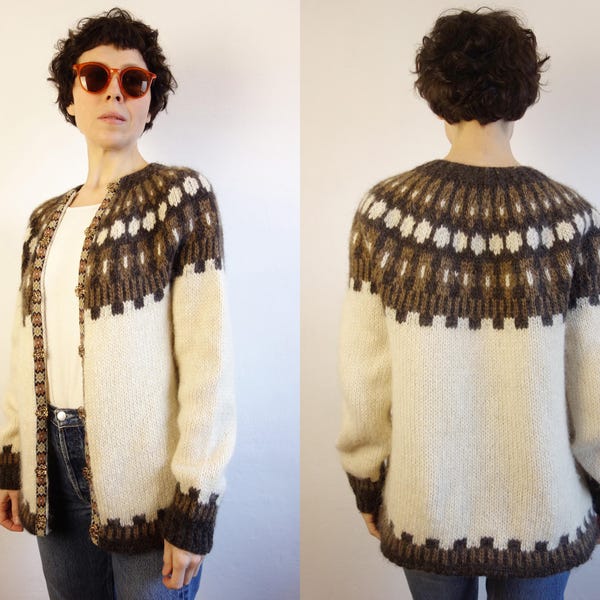 Icelandic Hand Knit Wool Sweater/Scandinavian Pattern Cardigan/100% Virgin Non Colored Lopi Wool/Nordic Cardigan/Ladies Folk Sweater/M Size