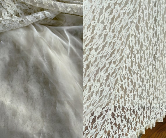 Vintage 70's Ivory Lace Robe/Maxi Peignoir/Cream … - image 10