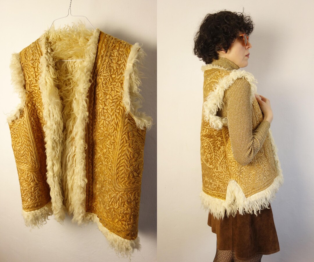 【VEQUM】SHORT FAKE MOUTON VEST RARE 60s Afghan Vest/vtg Afgan Waistcoat/floral Embroided