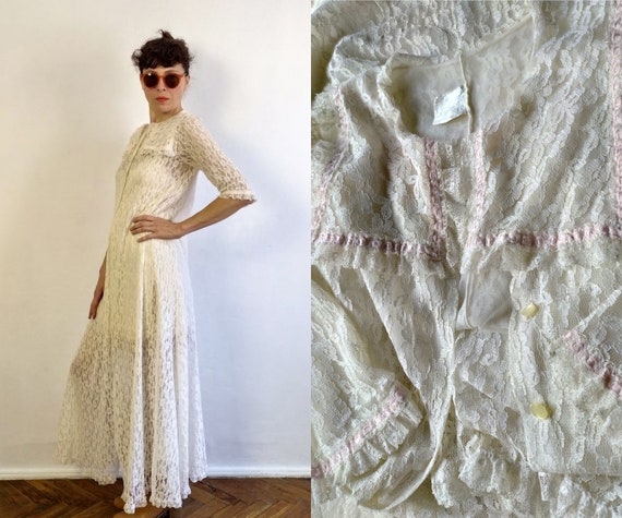 Vintage 70's Ivory Lace Robe/Maxi Peignoir/Cream … - image 2