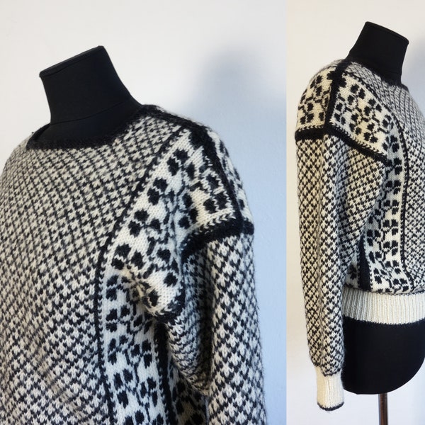 VTG 70s 80s HAND KNIT WOOL SCANDINAVIAN ICELANDIC NORWAY JUMPER SWEATER 34” XS
