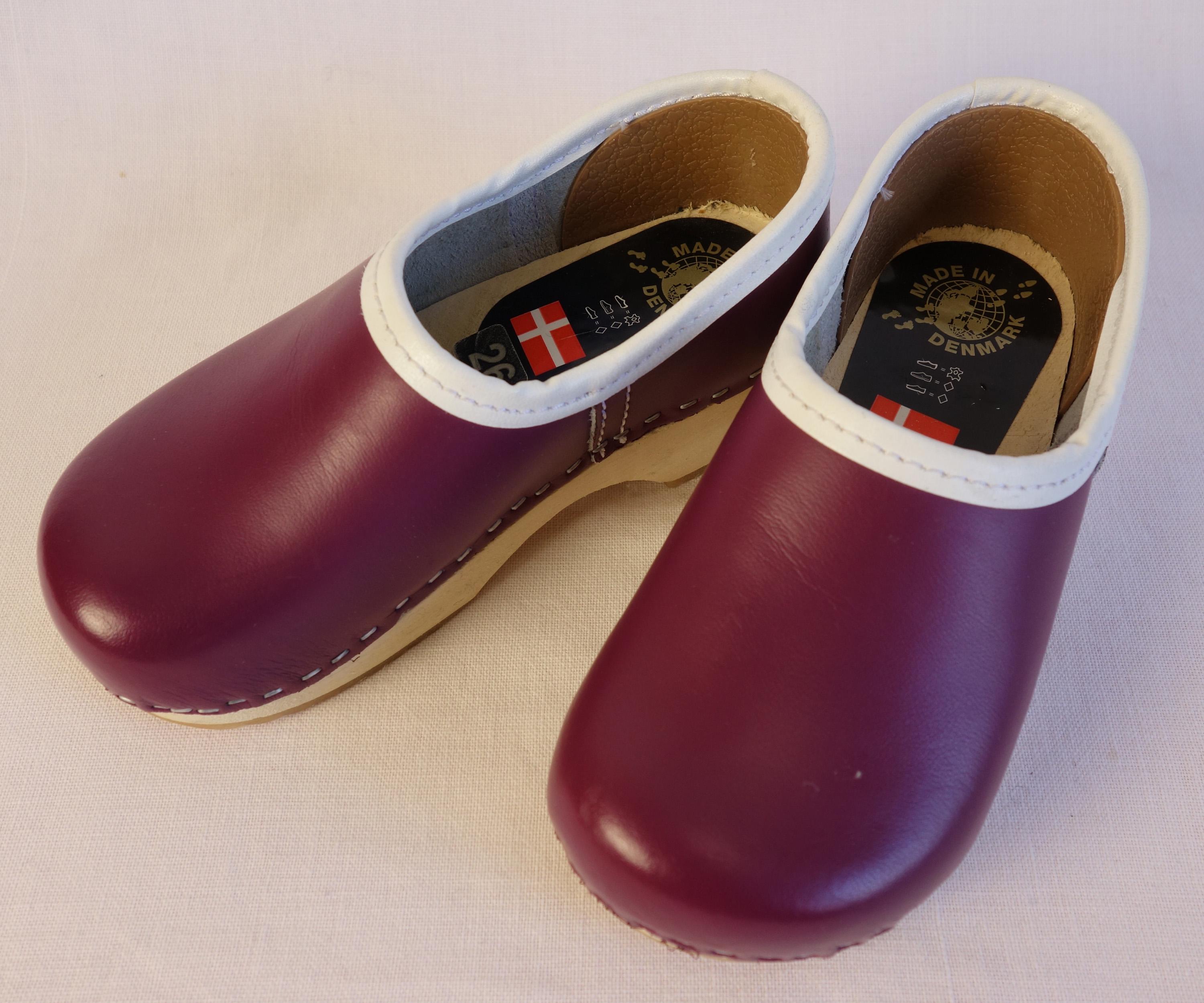 Foot shape danish 7 clogs Embossed Leather Slip-On Loafers il_fullxfull.6793128140_ef4p.jpg main image 2