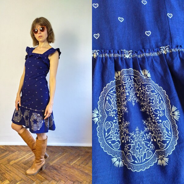70's Vintage Indigo Midi Sundress/Apron Summer Dress/Floral Pattern Country Dress/Blue Cotton Dress/Peasant Apron Dress/Ruffle Sundress