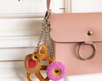 Crispy Cookie Bag Charm - Scheepjes Pattern Portfolio - PDF in English and Dutch