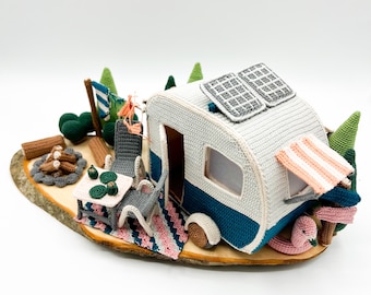 Camping scene crochet pattern in (English only) - PDF