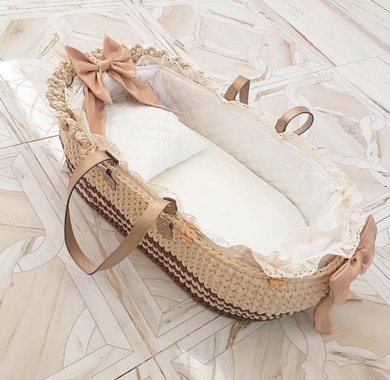 baby basket sleeping