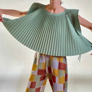 sage green pleated top image 1