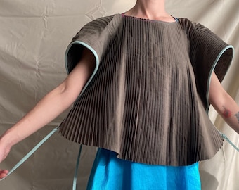 accordion pleated cotton blouse