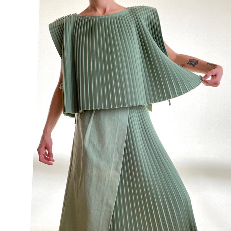 sage green pleated top image 7