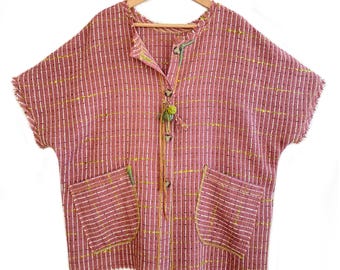 pinkfarbene Tweed-Wende-Tunika, durchgeknöpft