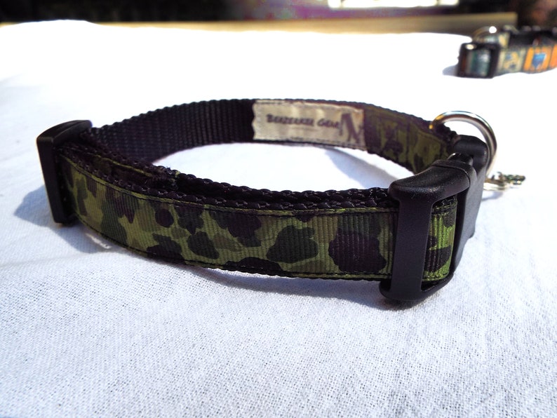 34 Inch Camouflage Collar Sizes Small And Medium Green Camo
