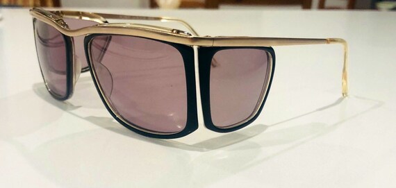 sunglasses with side panels