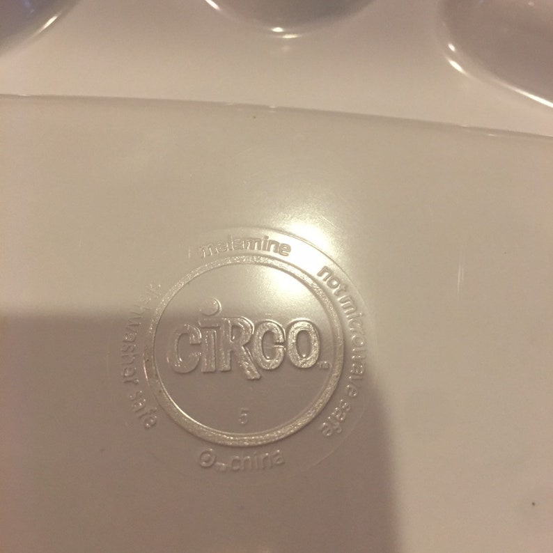 Circo Sectioned Child/'s Dinner Plate