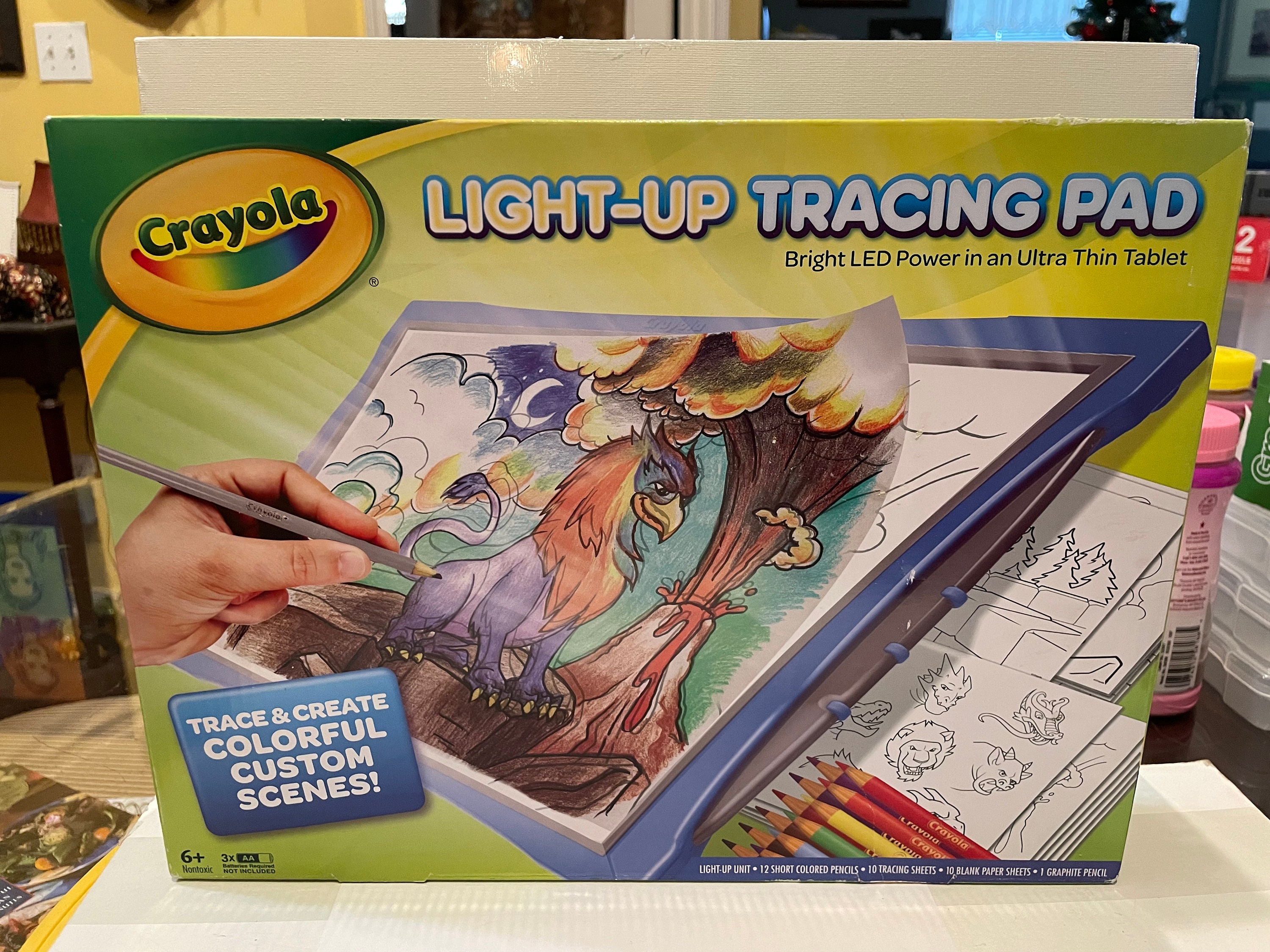New Crayola Light-Up Tracing Pad Bright LED Power Trace and Create