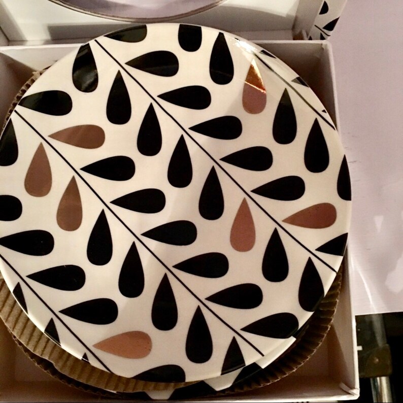 Home & Living Dining & Serving Macy’s Set/4 Decorative 14 KT Plates