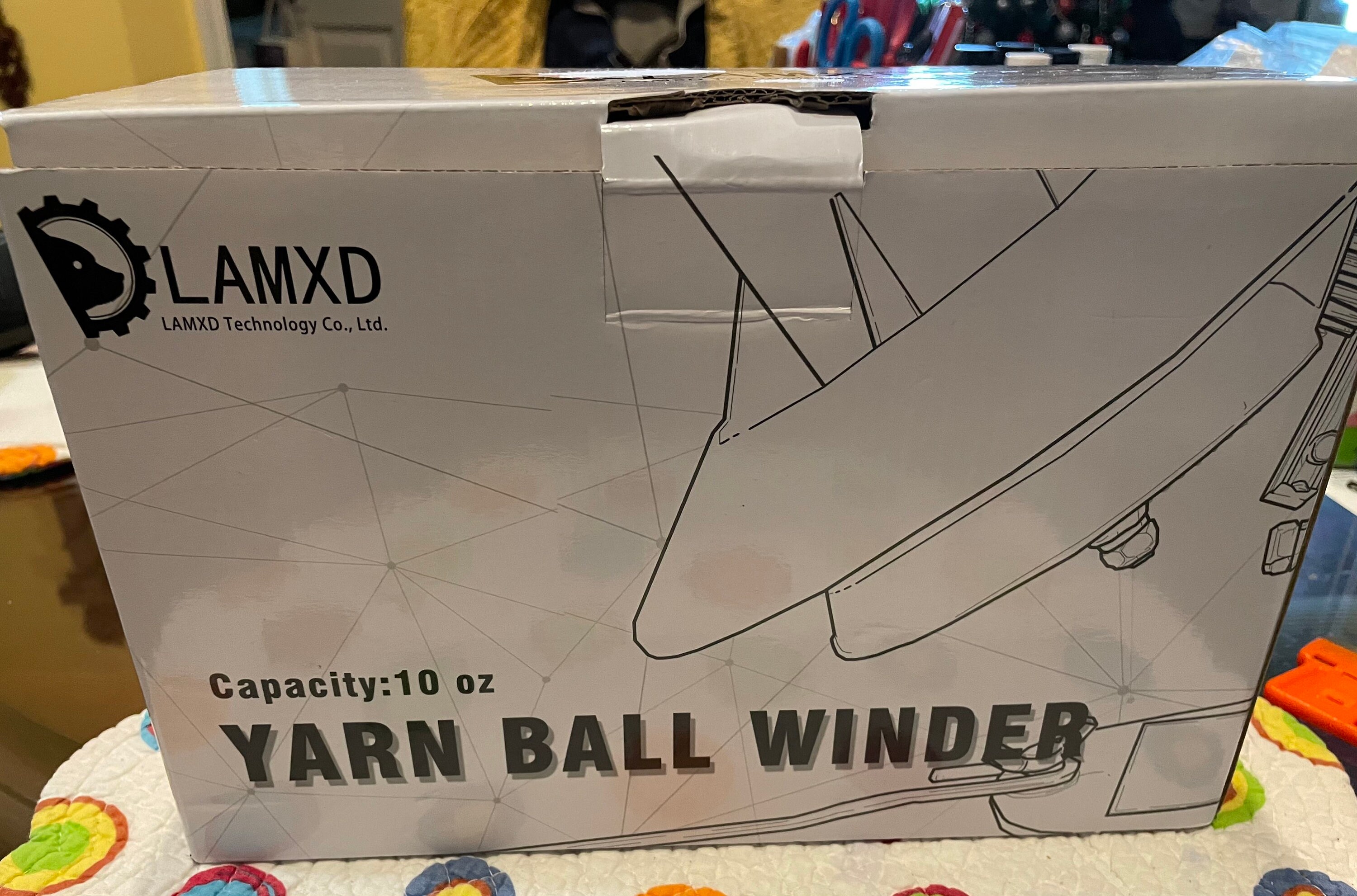 Stanwood Needlecraft YBW-A Hand-Operated Yarn Ball Winder, 4-Ounce