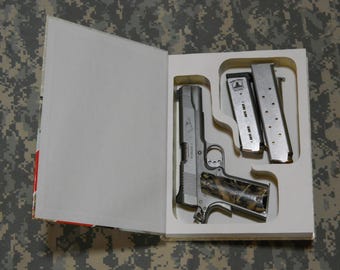 large, The Cooks Color Treasury, hollow book safe