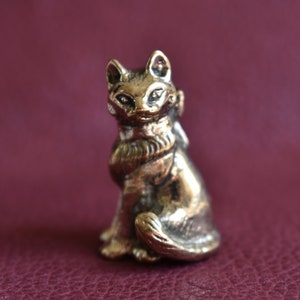 ブロンズ猫の置物 小さな銅合金の子猫の像 - ブロンズ置物 動物 ブロンズ猫の置物 小さな銅合金の子猫の像 - ブロンズ置物 動物