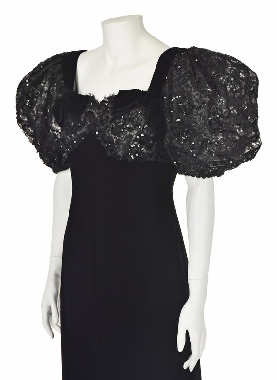 CAROLYNE ROEHM Black Velvet Evening Gown with Seq… - image 4