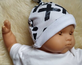 Organic Cotton Modern Hat - a gorgeous gift for a new baby