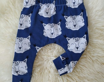 Organic Cotton Leggings in with Lynx Print - a beautiful gift for a new baby