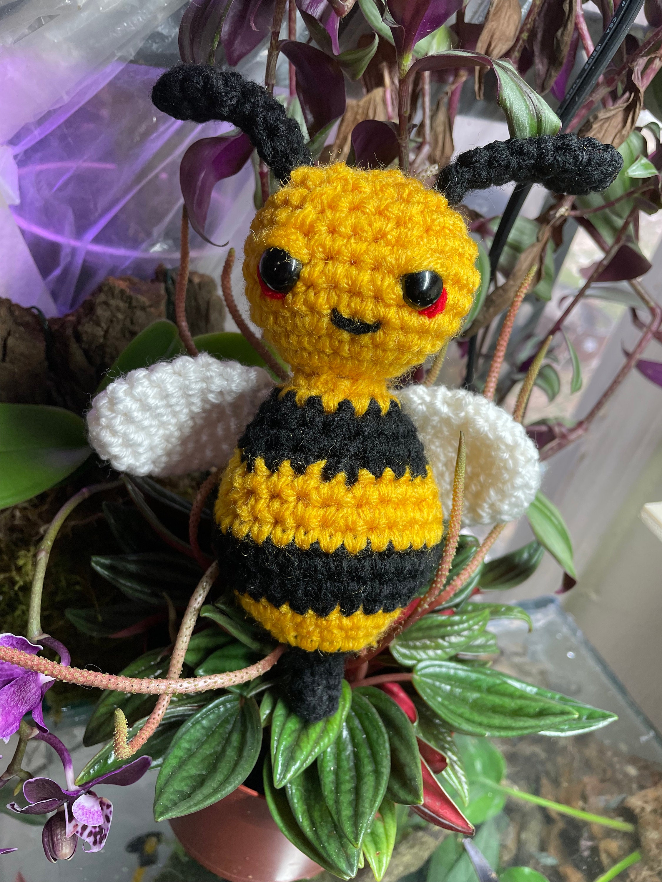 Buzzy Buzzed Bee Crochet Pattern - Etsy