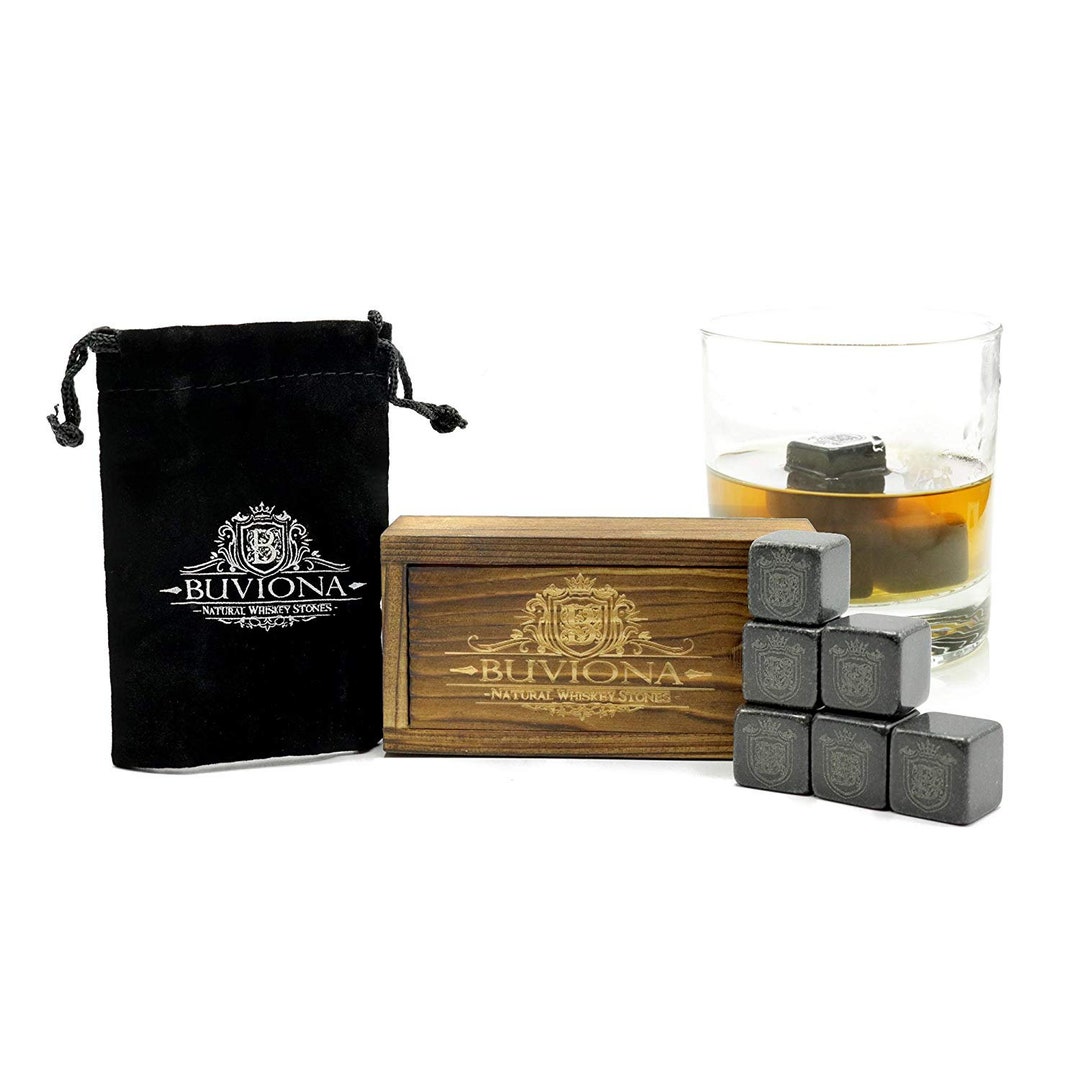 Whisky Stones Set Di In Granito - 9 Cubetti Di Ghiaccio Per Lui - Whiskey Riutilizzabili - Set Di Pietre Whisky - Cubetti Refrigeranti Con Scatola Di Legno(Bianco Sesamo - Foto 8