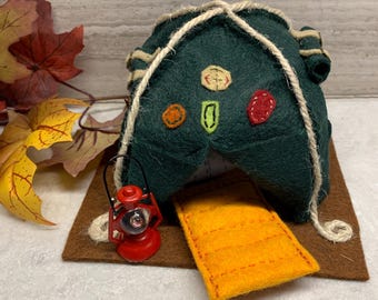 Tiny Tent with Sleeping Bag & Lantern
