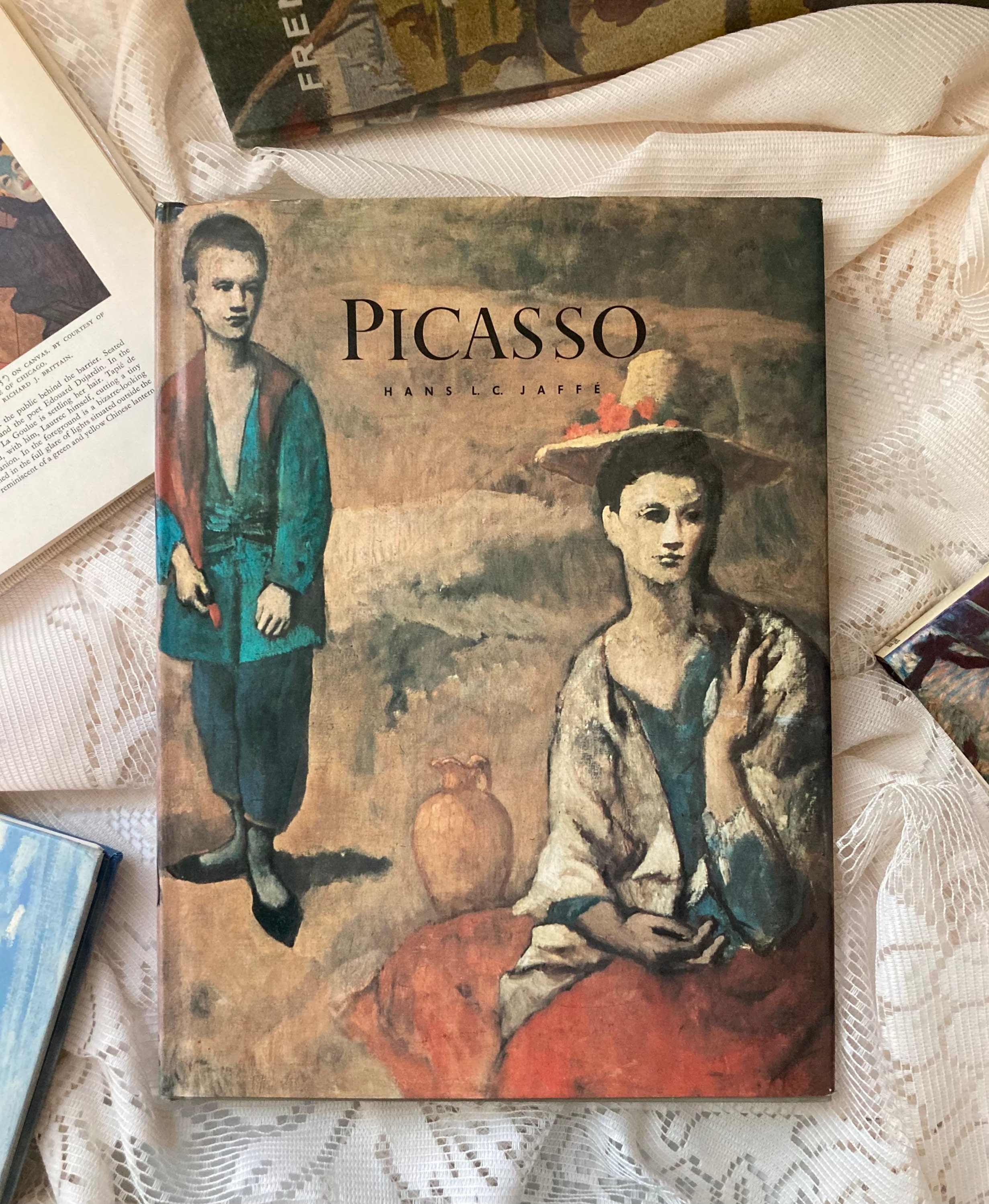 Vintage Picasso Art Book: 1988 Japanese Edition, 105 Illustrations