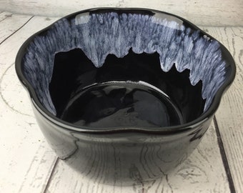 Pottery Planter Mid Century Modern Art Black White Drip Glaze Ruffle Bowl USA