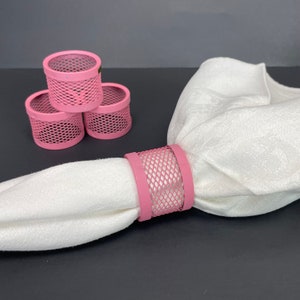 Pink Metal Screen Napkin Rings Set of 4 Holders Textured Dinner Tableware Vintage