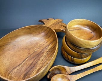 Set di insalatiere in legno Monkey Pod, grande servizio di ananas con 4 piccole ciotole rotonde, utensili da lancio vintage